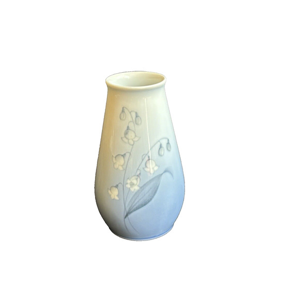 Porcelain Lillies of the Valley Bud Vase By Bing & Grondahl Made in Denmark 4.5" - Picture 2 of 11